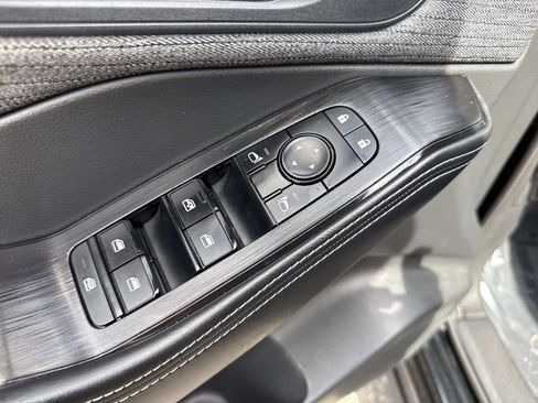Used 2021 Nissan Rogue SV FWD image 23