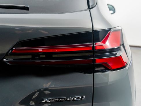 Used 2024 BMW X5 xDrive40i image 12