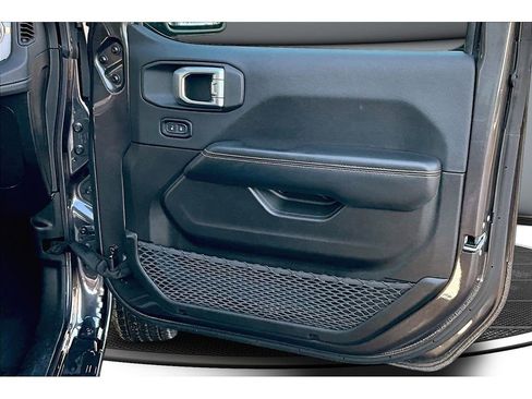 Certified 2025 Jeep Wrangler Sahara image 21