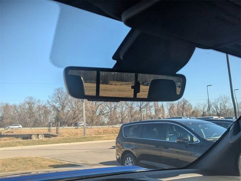 Used 2025 Nissan Frontier Pro-X w/ Pro Premium Package image 32