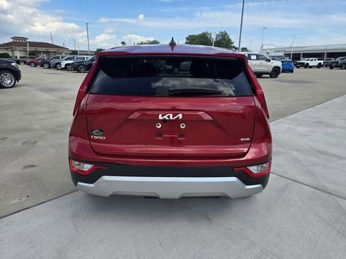 Used 2024 Kia Niro LX FWD image 4