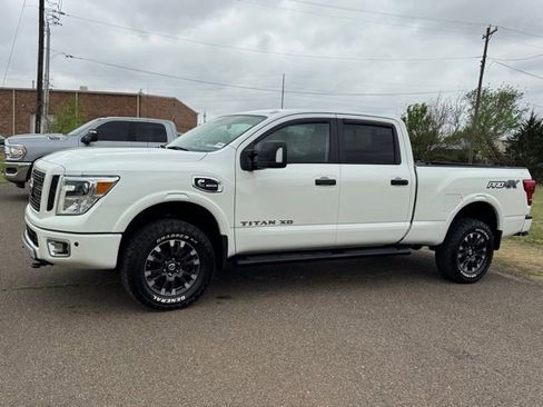 Used 2019 Nissan Titan PRO-4X w/ Pro-4x Utility Package AWD/4WD image 3