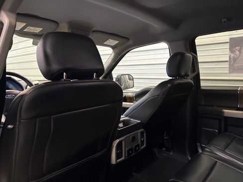 Used 2019 Ford F150 Lariat image 23