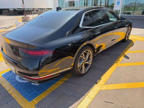 Used 2023 Genesis G90 3.5T image 5