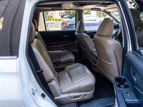 Used 2021 Honda Pilot Elite image 39