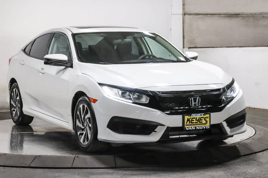 Used 2017 Honda Civic EX image 3