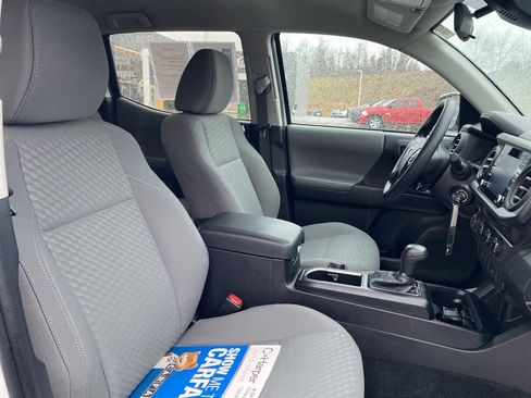 Used 2023 Toyota Tacoma SR image 11