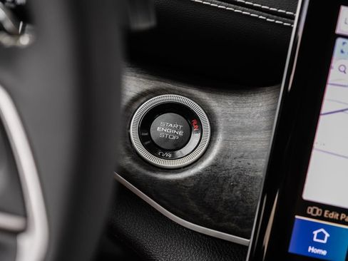 Used 2023 Jeep Grand Cherokee Limited w/ Trailer Tow Prep Group (B) image 29