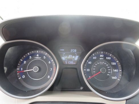 Used 2016 Hyundai Elantra SE FWD image 15