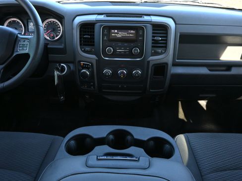 Used 2019 RAM 1500 Express image 11