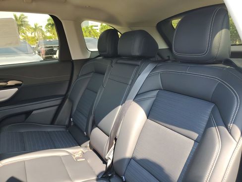 New 2025 Lincoln Nautilus Reserve AWD/4WD image 11