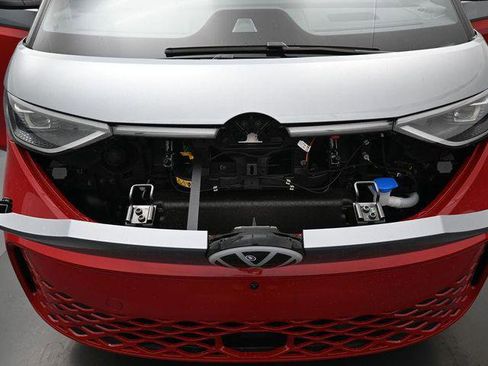 Used 2025 Volkswagen ID. Buzz Pro S Plus AWD/4WD image 15