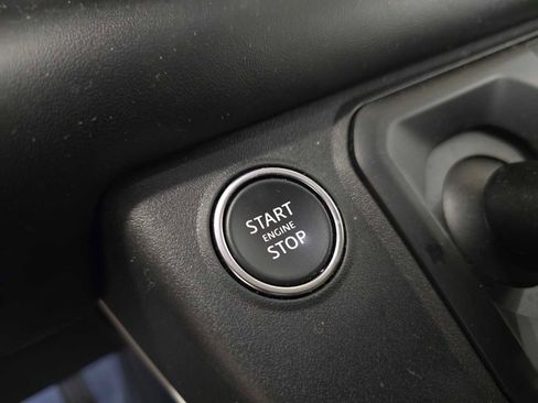 Used 2025 Land Rover Defender 110 S AWD/4WD image 31