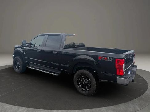 Used 2020 Ford F250 XL w/ STX Appearance Package AWD/4WD image 3