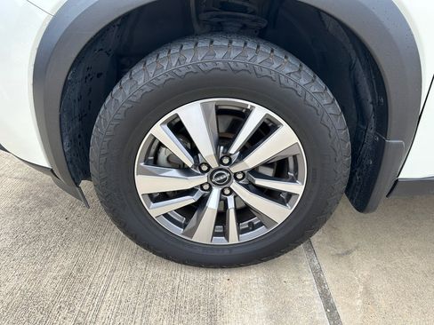 Used 2022 Nissan Pathfinder SL image 29