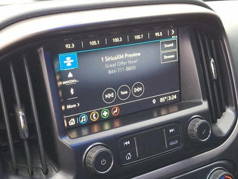 Used 2021 Chevrolet Colorado Z71 AWD/4WD image 17