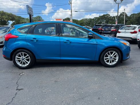 Used 2016 Ford Focus SE FWD image 8