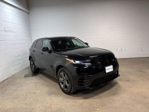 Used 2025 Land Rover Range Rover Velar Dynamic SE image 4