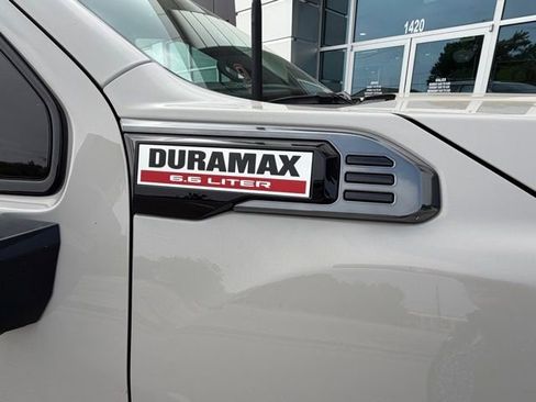 New 2026 GMC Sierra 2500 AT4 w/ AT4 Premium Plus Package AWD/4WD image 4