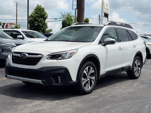 Used 2020 Subaru Outback Touring XT AWD/4WD image 8