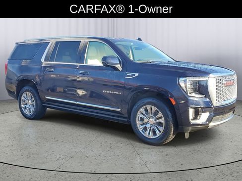 Used 2023 GMC Yukon XL Denali image 2