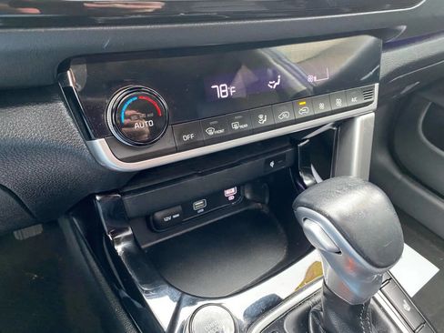 Used 2021 Kia Seltos SX w/ SX Sunroof Package image 20