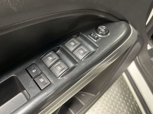 Used 2021 Chevrolet Colorado LT w/ LT Convenience Package image 13