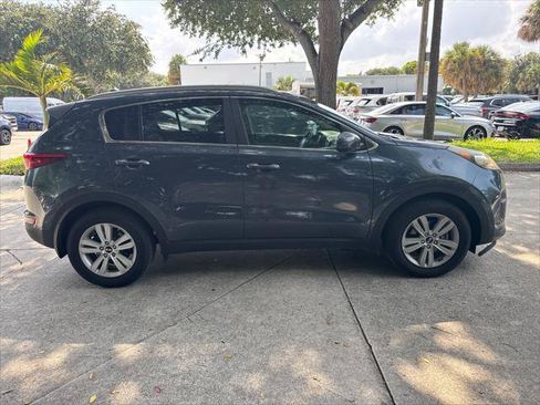 Used 2018 Kia Sportage LX w/ LX Popular Package FWD image 6