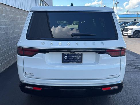 Used 2024 Jeep Wagoneer L Series II w/ Premium Group I AWD/4WD image 50