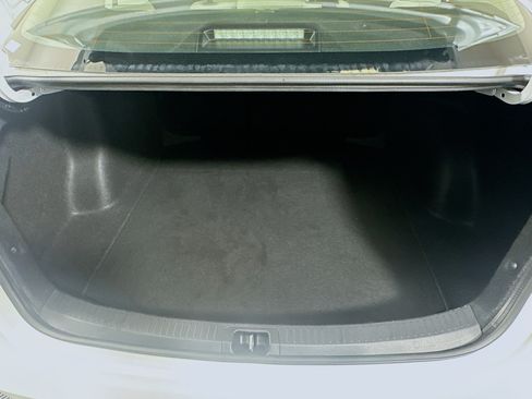 Used 2025 Toyota Corolla LE FWD image 28