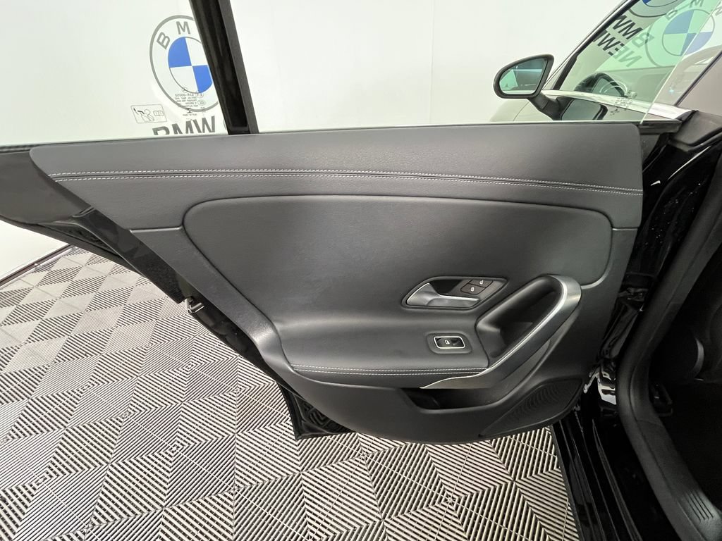 Used 2021 Mercedes-Benz CLA 250 4MATIC image 23