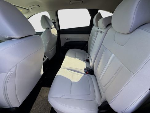 New 2026 Hyundai Tucson SEL FWD image 18