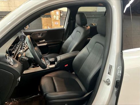Used 2020 Mercedes-Benz GLB 250 4MATIC image 26