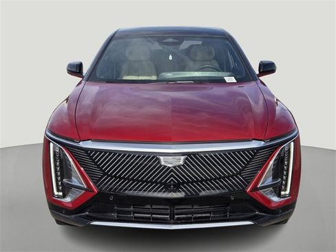 New 2025 Cadillac Lyriq Luxury image 5