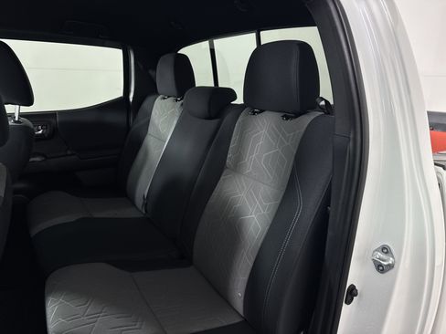 Used 2023 Toyota Tacoma TRD Sport image 29