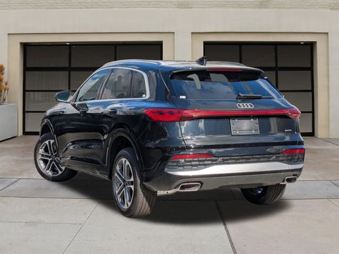 New 2025 Audi Q5 2.0T Premium Plus image 3
