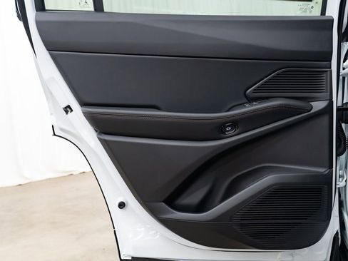 New 2026 Jeep Cherokee Limited image 25