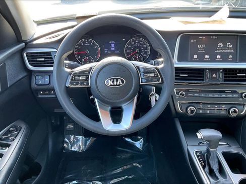 Used 2019 Kia Optima LX image 6