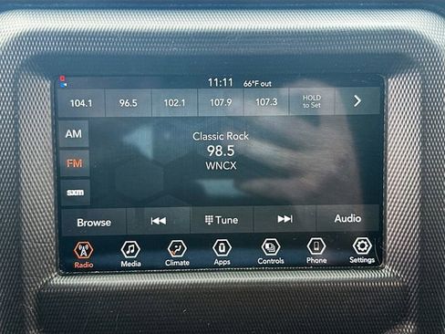 Used 2022 Jeep Wrangler Sport AWD/4WD image 15