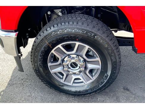New 2026 Ford F350 Lariat w/ FX4 Off-Road Package AWD/4WD image 13
