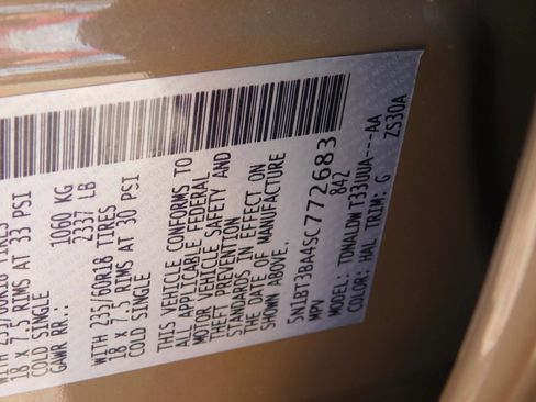 Used 2025 Nissan Rogue SV FWD image 27