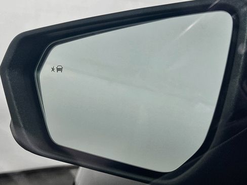 Used 2020 Chevrolet Equinox LT FWD image 16