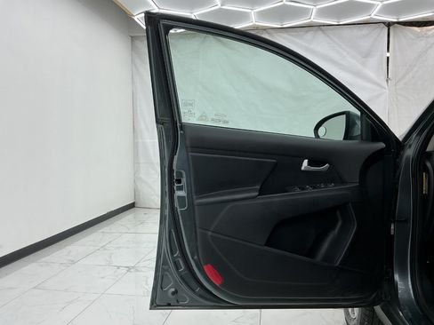 Used 2015 Kia Sportage LX FWD image 18
