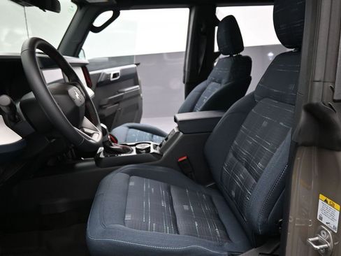 New 2026 Ford Bronco Heritage Edition AWD/4WD image 9
