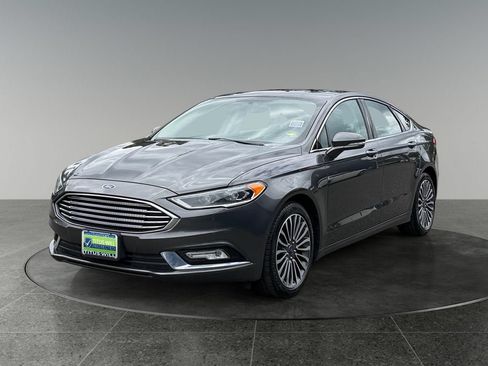 Used 2017 Ford Fusion Titanium FWD image 3