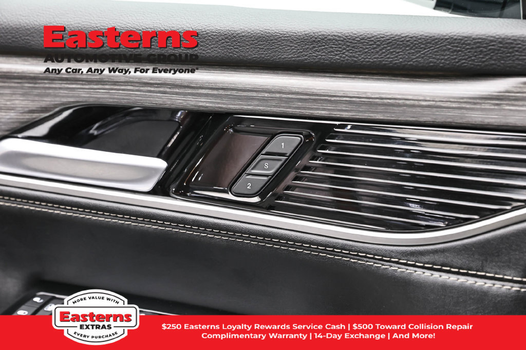 Used 2024 Jeep Wagoneer Series III w/ Premium Group I AWD/4WD image 23