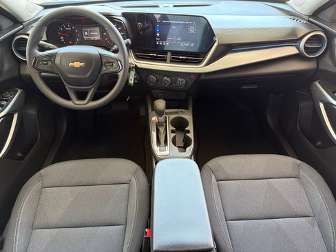 New 2026 Chevrolet Trax LS w/ LS Convenience Package FWD image 12