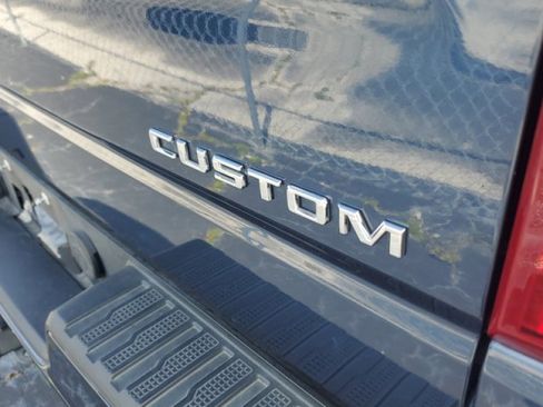 Used 2019 Chevrolet Silverado 1500 Custom w/ Custom Value Package RWD image 8