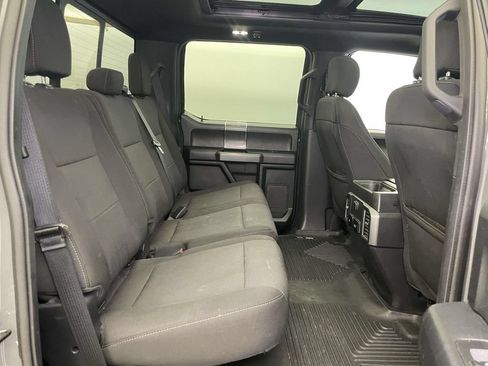Used 2018 Ford F150 XLT w/ Equipment Group 302A Luxury AWD/4WD image 17