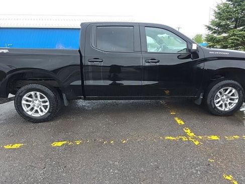 Used 2023 Chevrolet Silverado 1500 LT AWD/4WD image 5